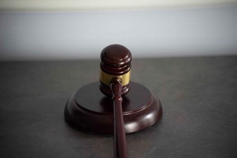 2025年买到临期商品能索赔吗，相关规定是什么？