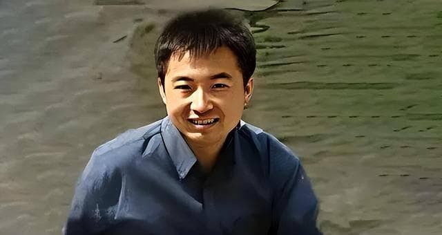 金融反诈大师翟山鹰，诈骗数十亿跑路美国，发视频嘲讽被骗粉丝