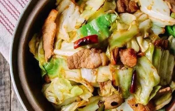 包菜的6种美味家常做法，每一种都值得尝试！