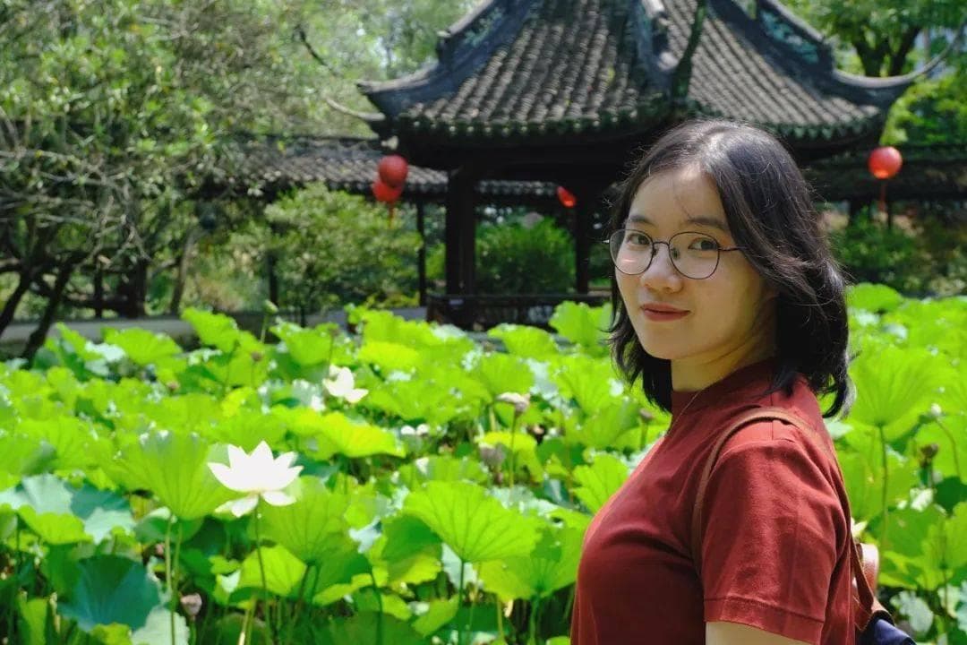 上海市第三女子中学教师在育德素养评比中斩获佳绩