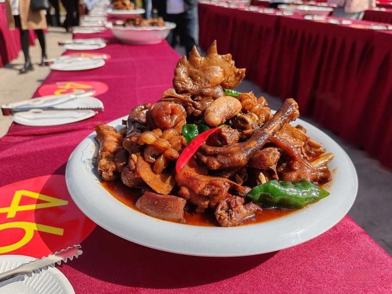 新泰炒鸡大赛带你玩转美食之旅