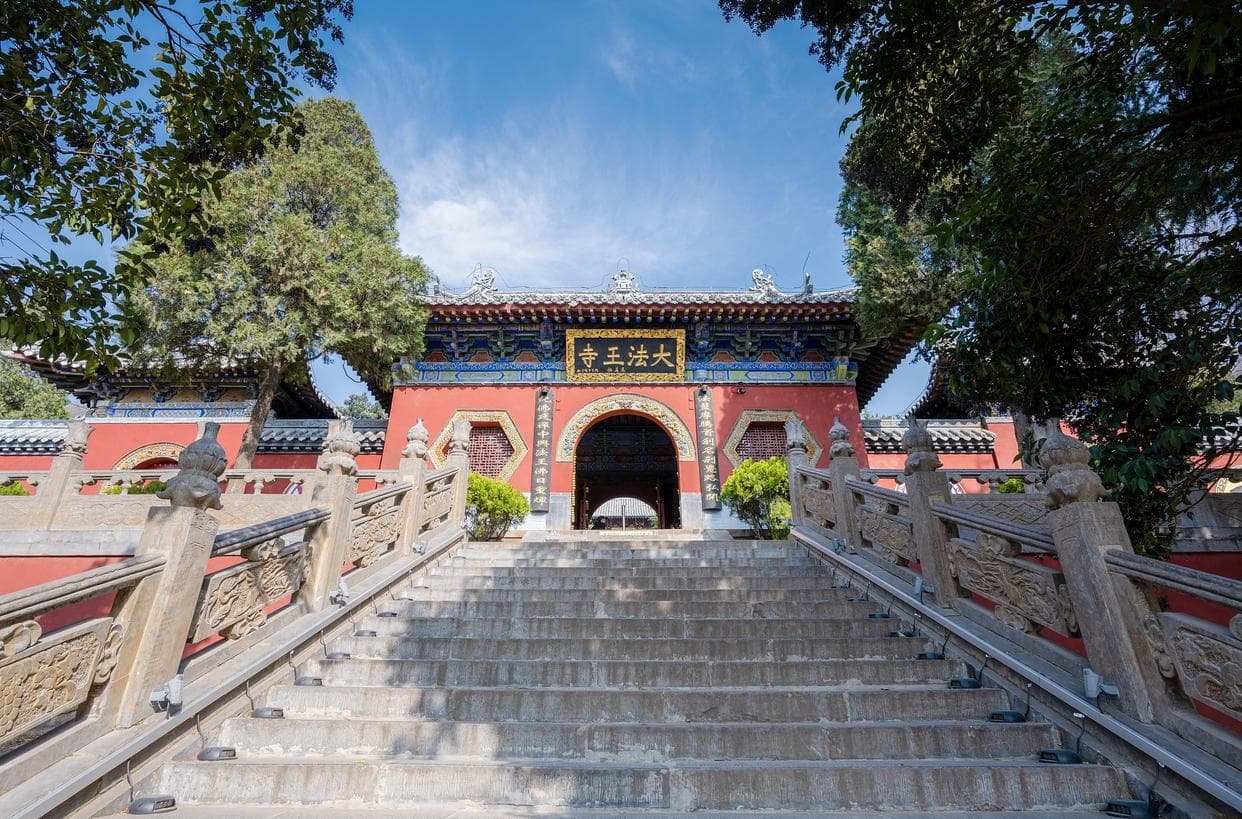 南少林寺：禅武合一的传奇之地