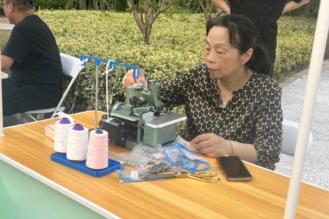 首场文明集市进社区，让“烟火气”氤氲“文明风”