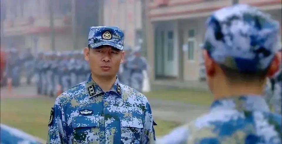 《火蓝刀锋》：龙百川与武钢的军人担当