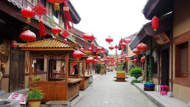 景区商户2024破茧之路：巧应经济风云，绽放景区商机