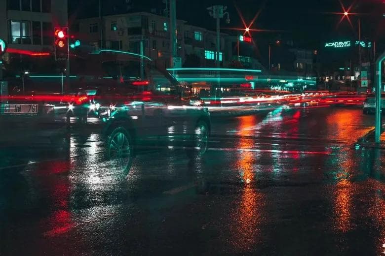 雨天开车，牢记这几点！