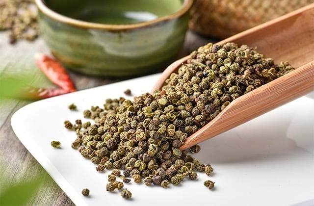 花椒的药用价值与食用禁忌：从传统到现代医学的全面解析
