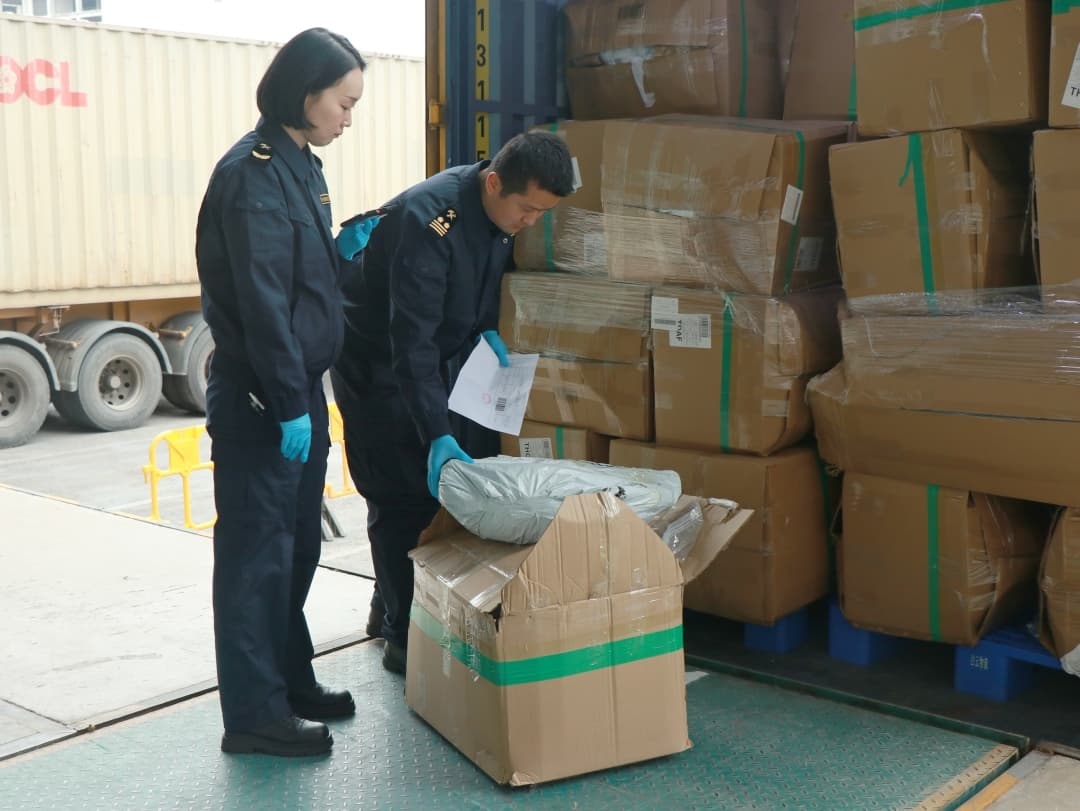 全国首个“双前置”货站在广州白云机场口岸投入使用