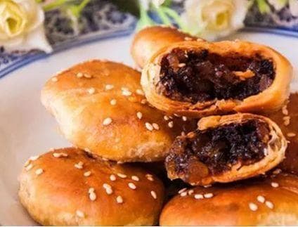 黄山十大特色美食：从烧饼到毛豆腐，每一道都是当地人的最爱