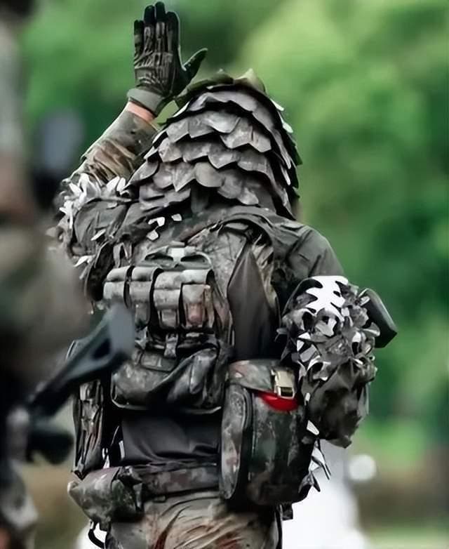 中国特种兵自购装备参加比赛！是公发不好用吗？