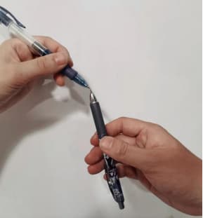 怎么知道孩子有无斜视？3个游戏，1分钟教你自测