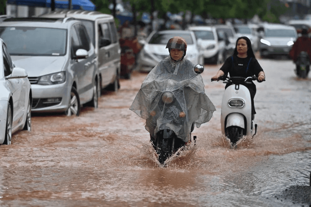 越来越猛烈的暴雨，为何难以被准确预报？