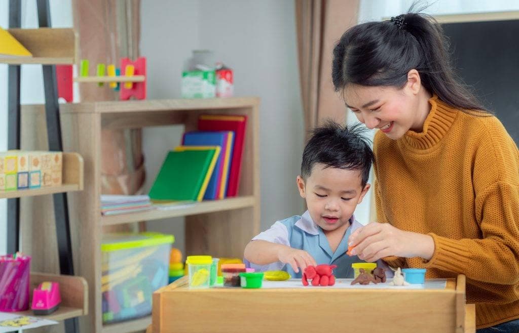 美调查：妈妈的无偿劳动价值百万？一文教如何让孩子感恩母亲的付出