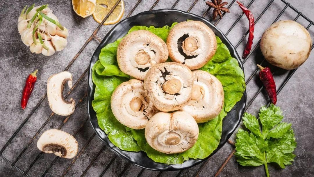这些蔬菜简直是“天然味精”，加水煮就是“素高汤”！