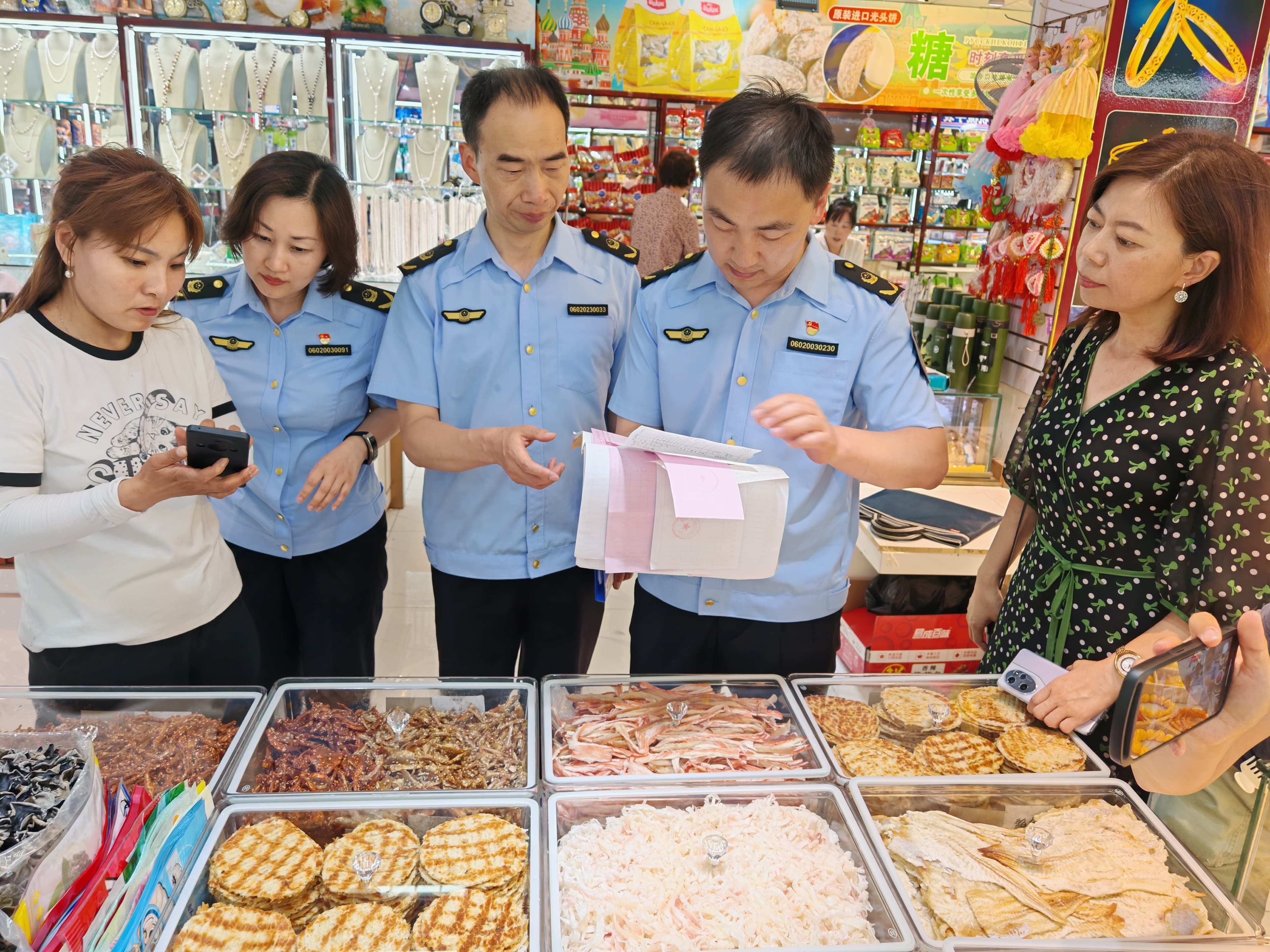 各景区散装食品销售是否规范？现场检查！