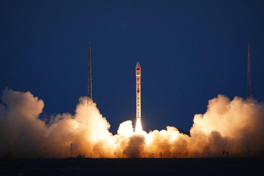 中国民营商业火箭2025年首发：谷神星一号成功发射5颗卫星