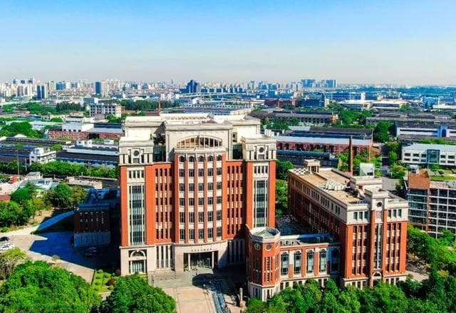 2025中国大学排名100强更新：浙大第5，武大第10，西安交大第15！