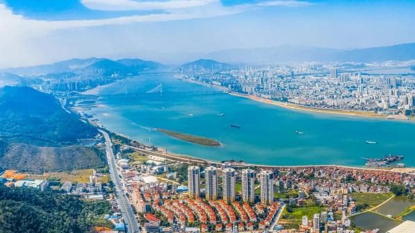 西江流域：中国第三大河流的自然与经济价值