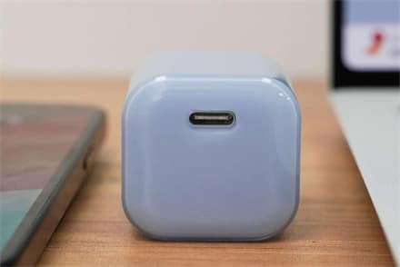 笔记本充电器鼓包了还能用吗？安全使用指南来了