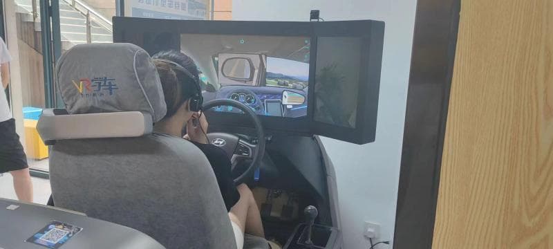 四节课吐了两节 VR学车到底靠不靠谱？