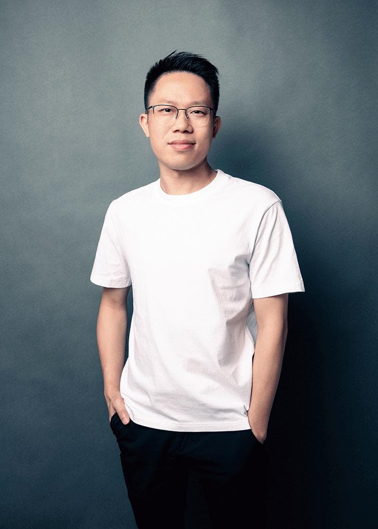 广彩瓷烧制技艺传承人周承杰：广彩织金 师古创新