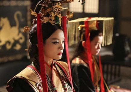 芈八子是楚国人，她是如何成为秦国太后的？