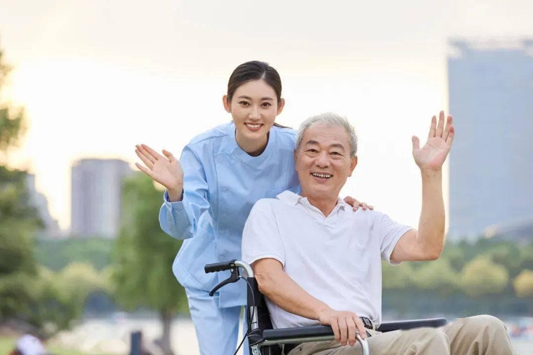 养老护理员怎么报名？证书有用吗？报名流程及要求，工作内容，职业前景