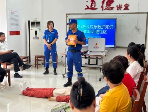 蓝天救援队进社区 西青这场应急救援培训干货满满！