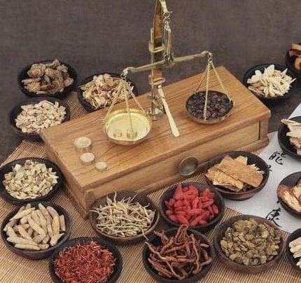 鸿茅药酒：看历史洪流中药与酒的融合之道
