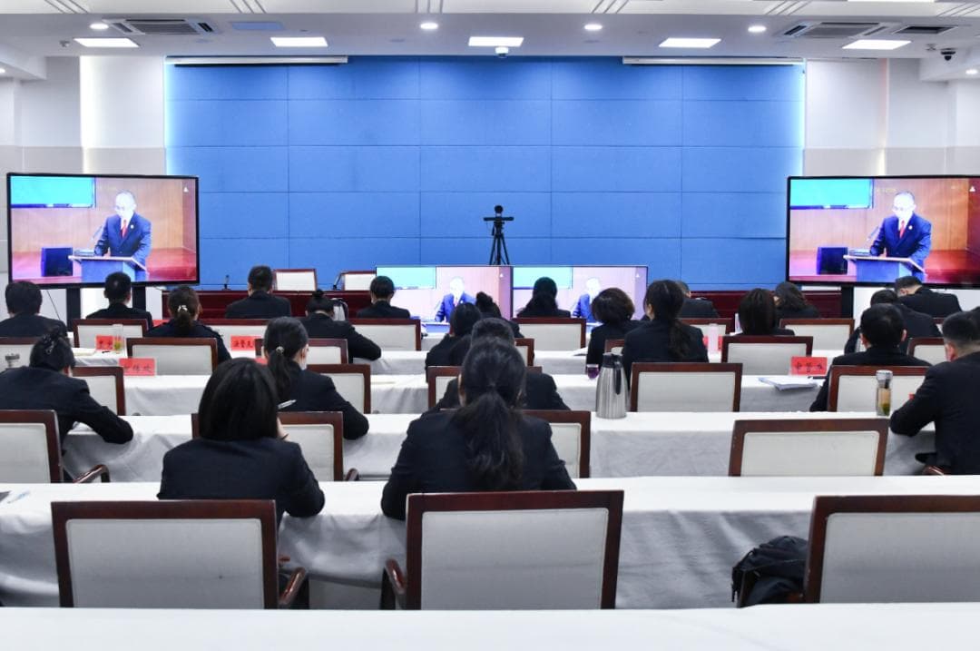 以专业与温度共铸司法防线——书记员工作感言