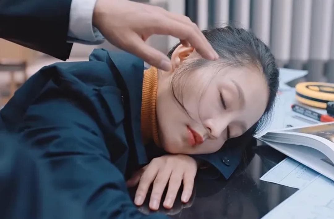 高效午睡的秘诀：为何短暂休息胜过长时间睡眠？