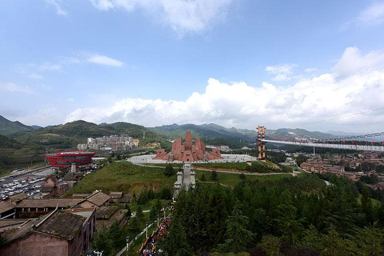 彝族文化的传承保护与旅游开发思考