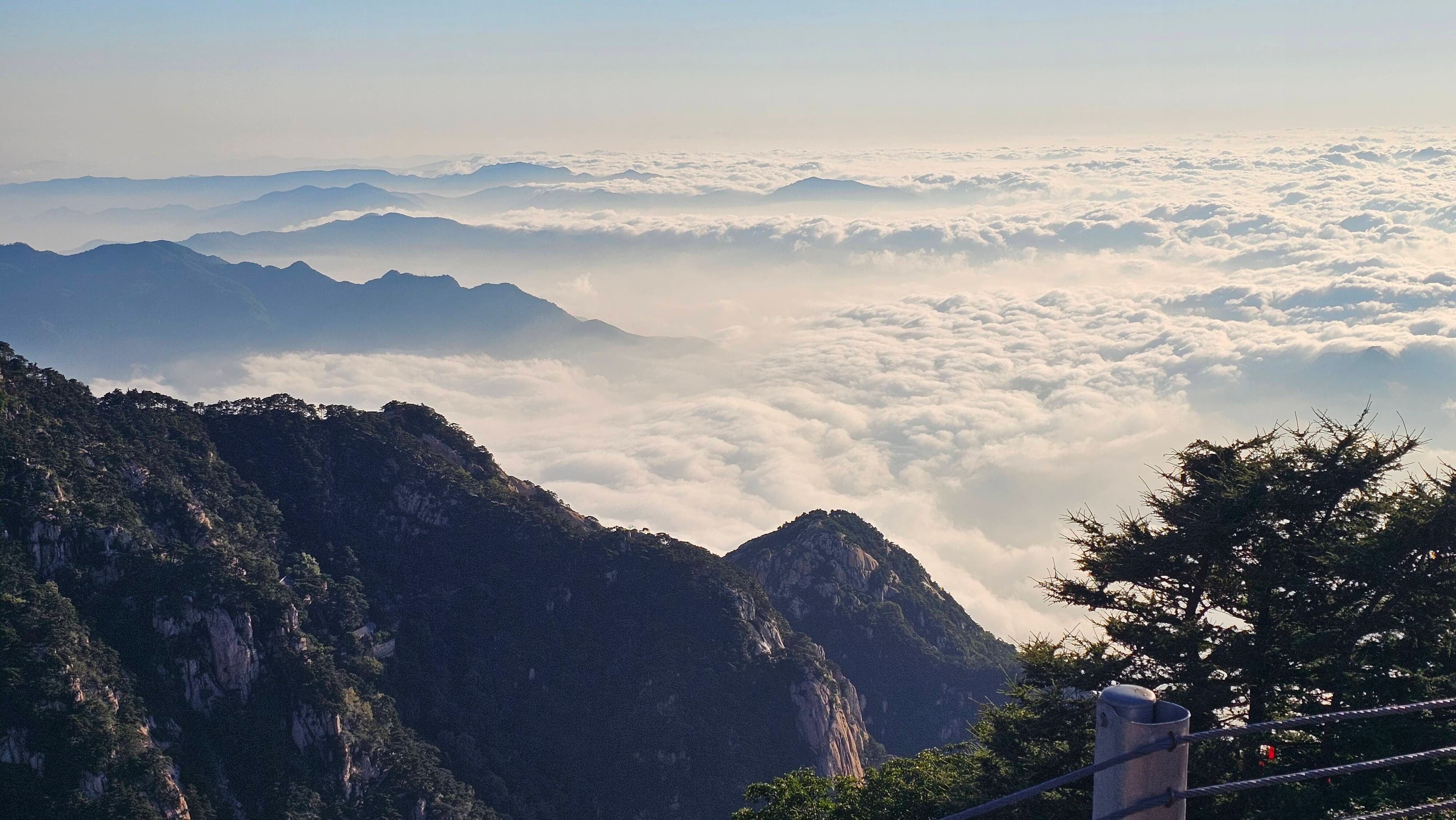 探秘泰山：领略五岳之首的雄浑气魄与历史韵味