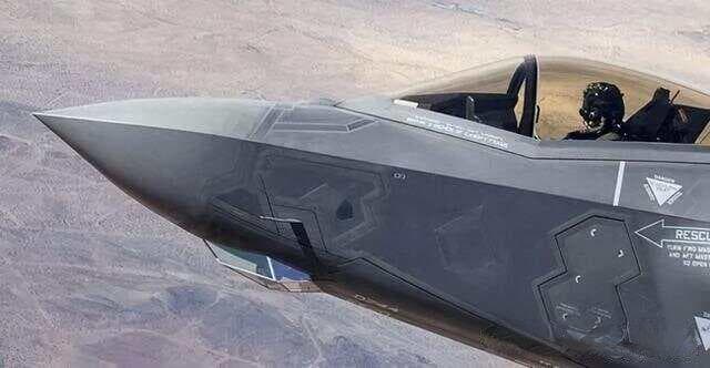 F-35新型机载光电瞄准系统（EOTS）工作原理分析