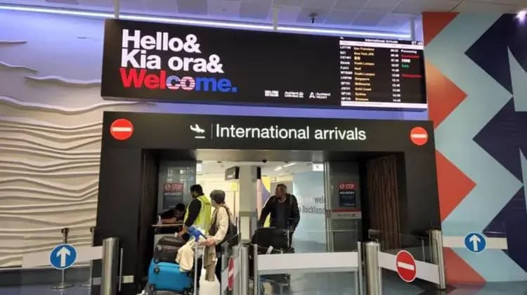 最新数据：新西兰净移民年超11万人，大批亚裔涌入，旅游业强势复苏