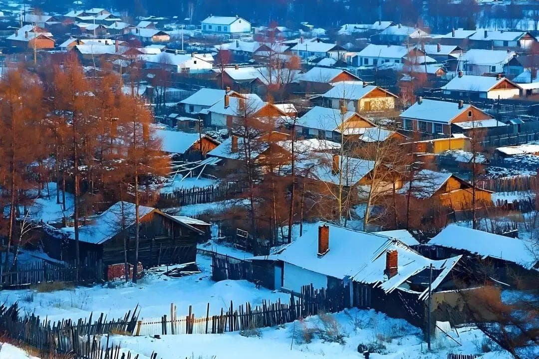 距离与温暖的诗性对话——读风涛诗歌《一片雪的距离》