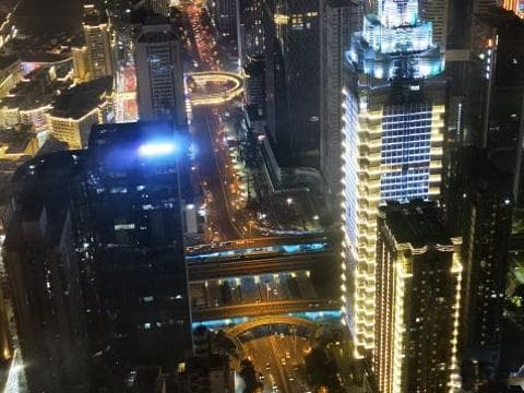 深圳地王观光全攻略：门票价格、开放时间、交通路线及必游景点 🌆