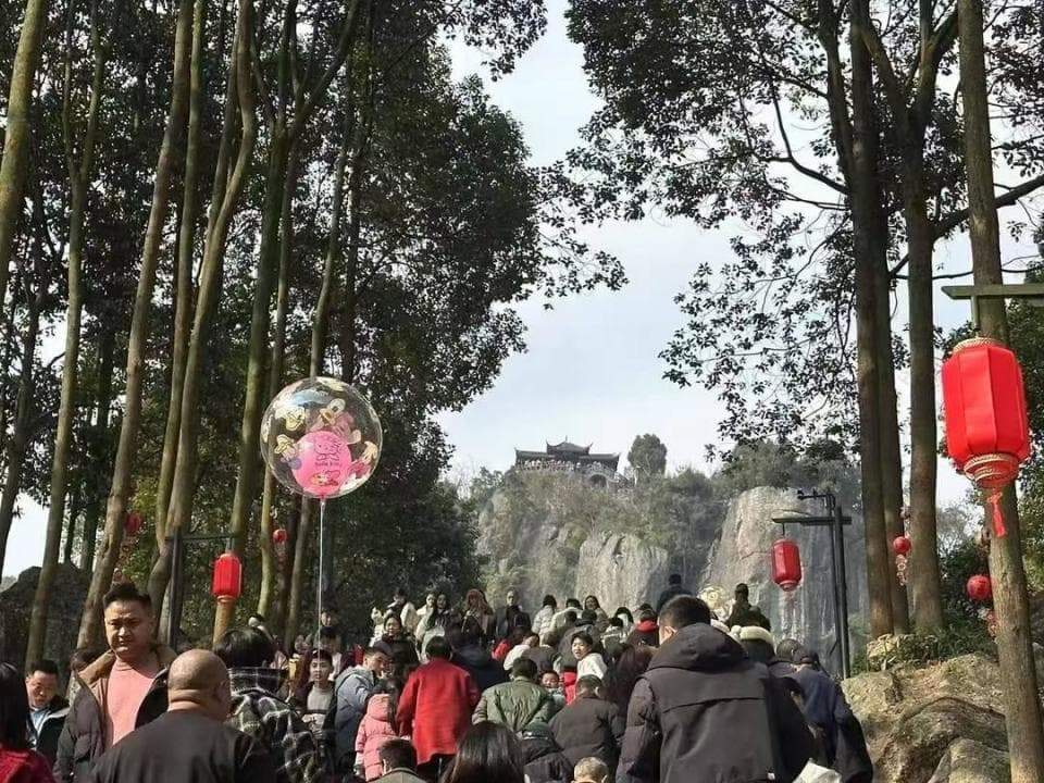 耍免门票景区顺便泡温泉 四川绵阳安州4天吸引游客38万余人