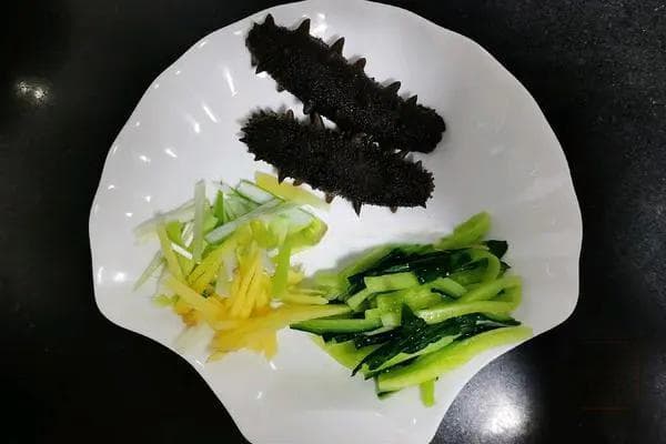 清炖海参：泡发与烹饪的完整指南