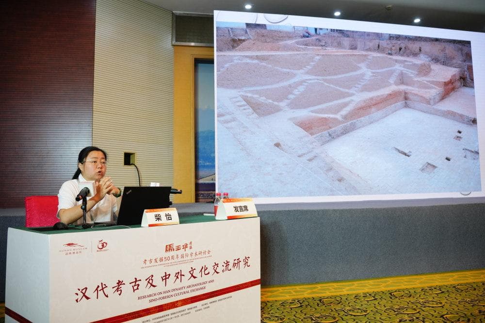 西安汉墓考古新发现总结，在马王堆50周年学术研讨会上展示与交流