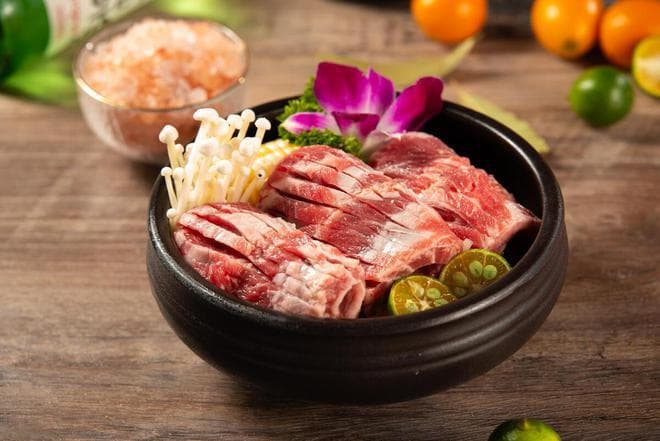 韩国牛肉价格暴涨至每公斤1090元，全球供应链危机影响显现