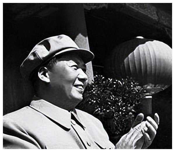 在新中国成立后的1955年，有十位将领获得了大将军衔。