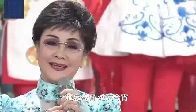 一首老歌一段回忆｜80年代《难忘今宵》