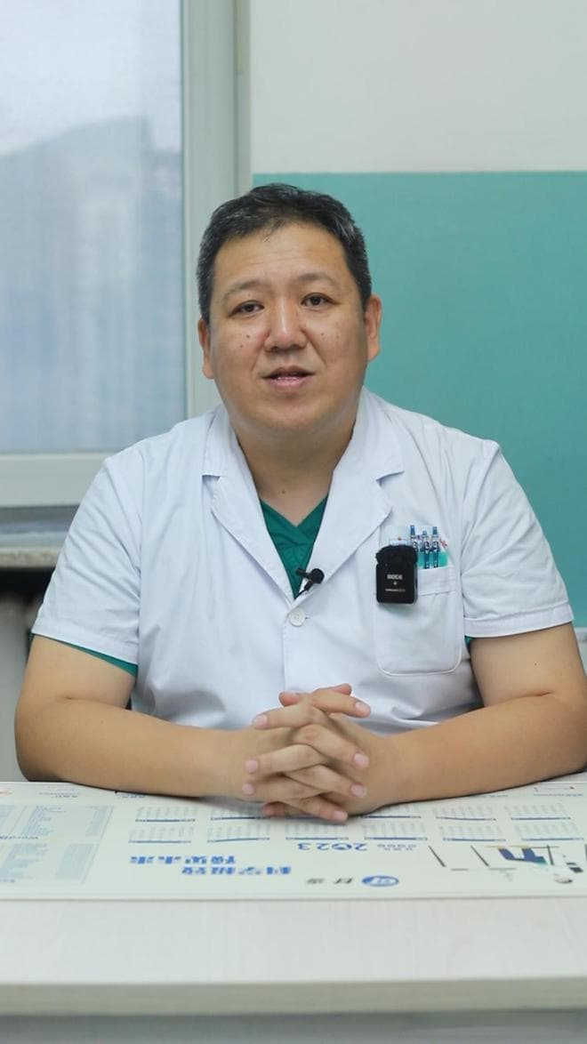 肾医李同侠提醒您：尿液有泡沫可能是这些疾病信号，千万别忽视！