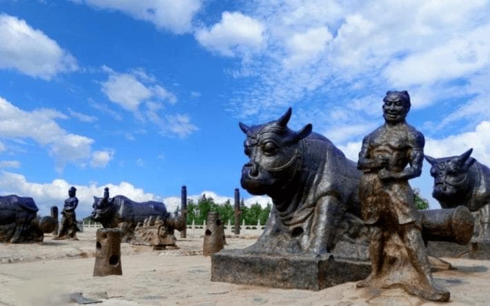 重70吨的唐代黄河铁牛，为何露天放置30年？
