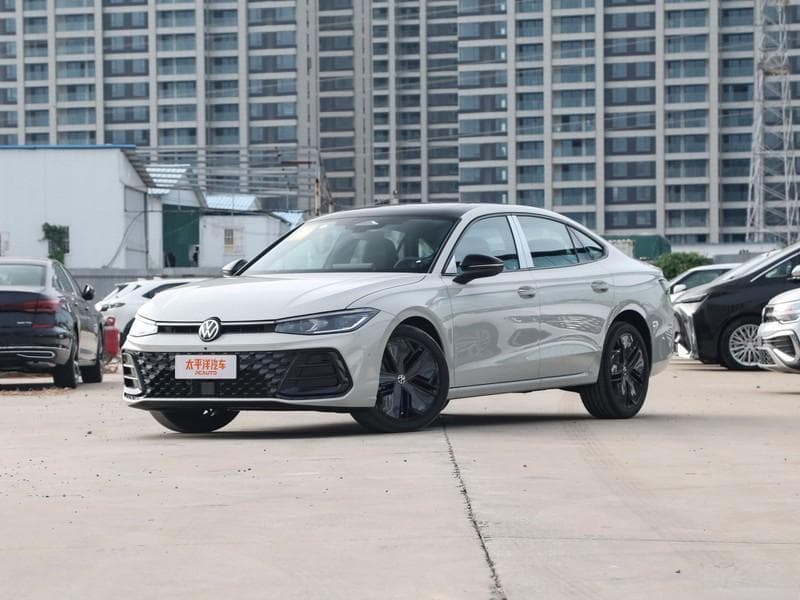 手自一体汽车操作全攻略：从起步到下坡的实用指南