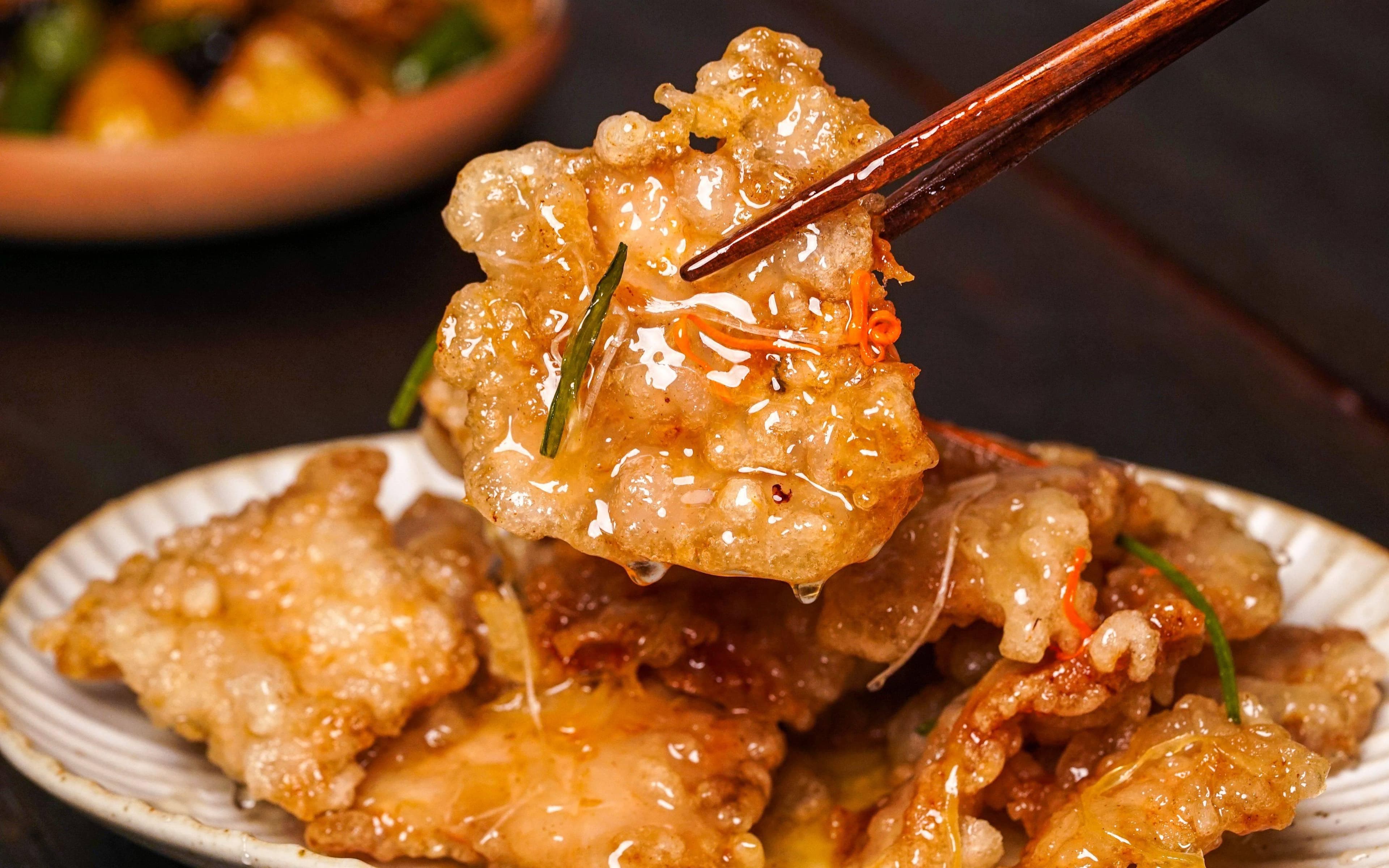 锅包肉：东北风味的酸甜诱惑，品味舌尖上的酥脆狂欢
