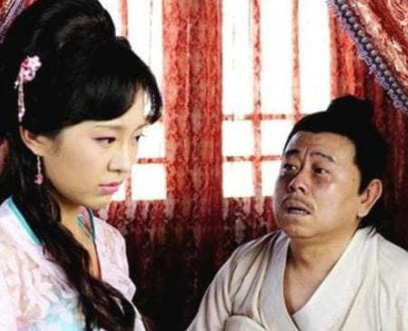 水浒传中的悲剧人物：武大郎与潘金莲的形象解析