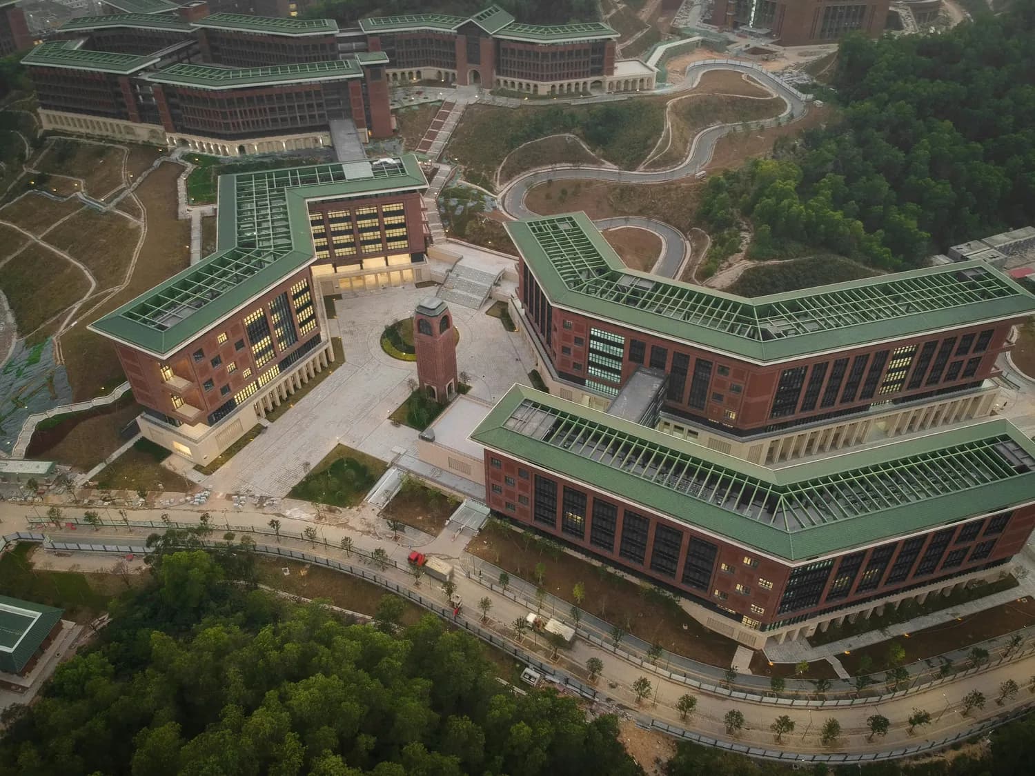 福耀科技大学2025年招生在即！斥资百亿对标斯坦福