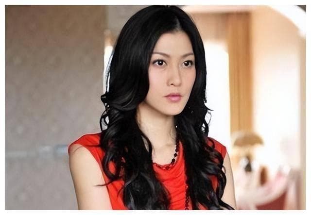 从文静到心机：李彩桦诠释《回家的诱惑》经典反派
